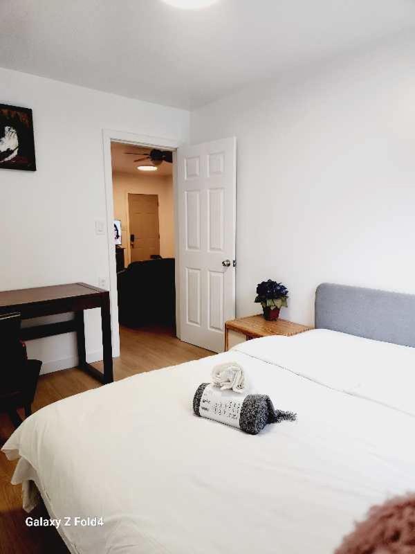 Beautiful Maple Ridge Farm Cabin Unit A 외부 사진